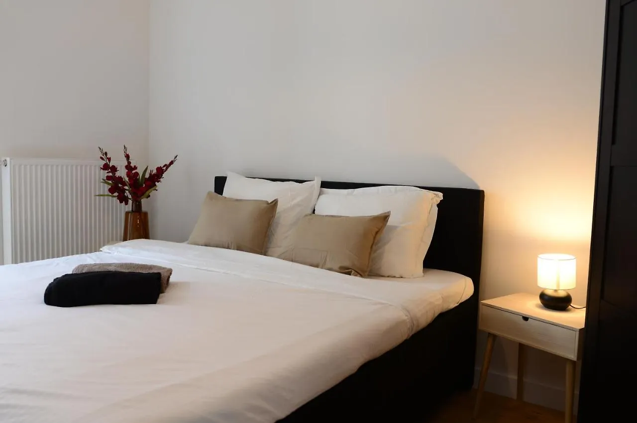 Cosy 2Bdr Apartment, Terrace Antwerp 0*,  Belgium